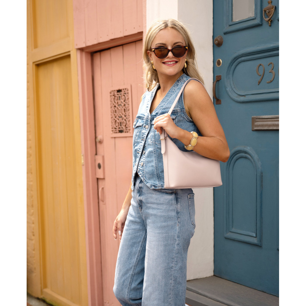 Story Wave Shoulder Bag